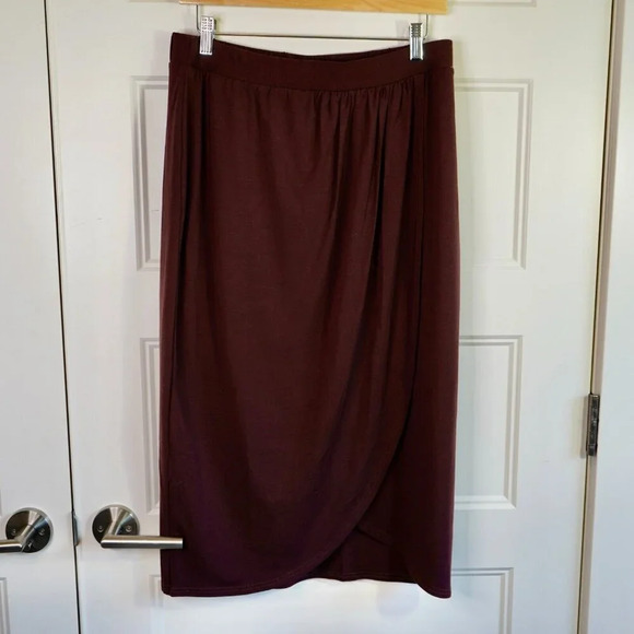 NEW‎ Garnet Hill Women’s Brown Faux Wrap Below Knee Skirt - Large - Picture 1 of 11